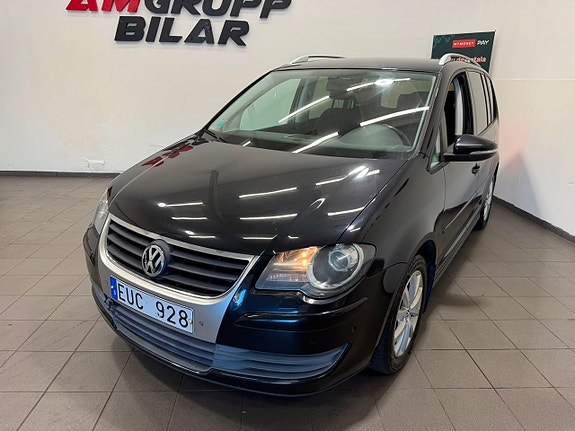 Volkswagen Touran 13 of 19