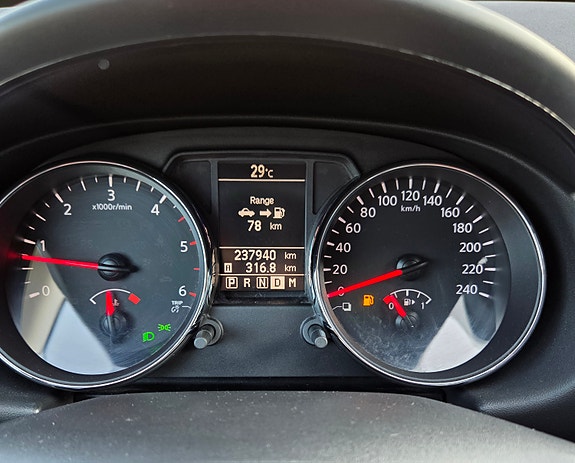 Nissan Qashqai 12 of 12