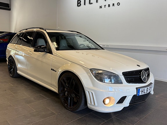 Mercedes-Benz C63 2 of 5