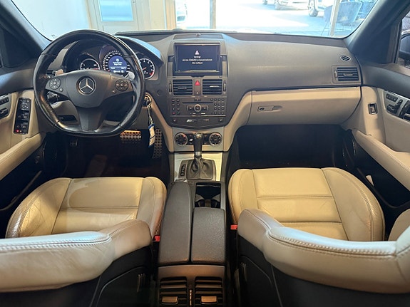Mercedes-Benz C63 4 of 5