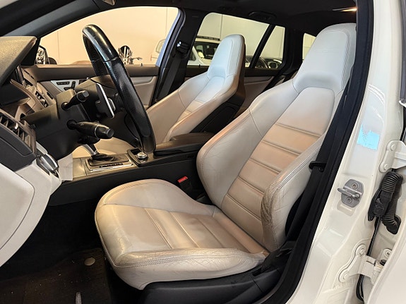 Mercedes-Benz C63 7 of 11