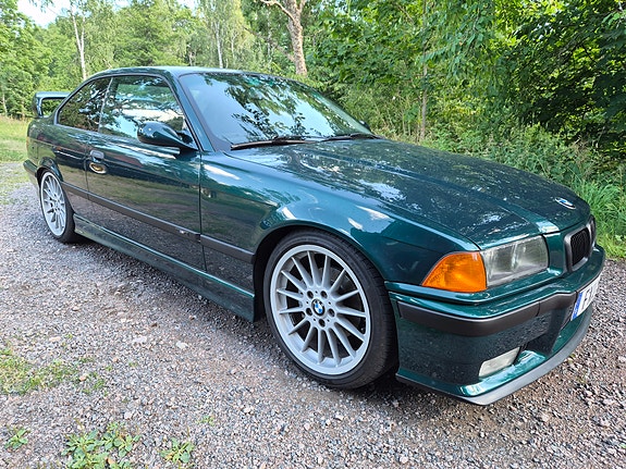 BMW 328i 2 of 5