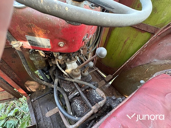 Traktor - Massey Ferguson, MF 35 16 of 30