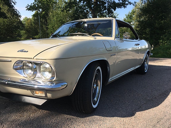 Chevrolet Corvair 5 of 5