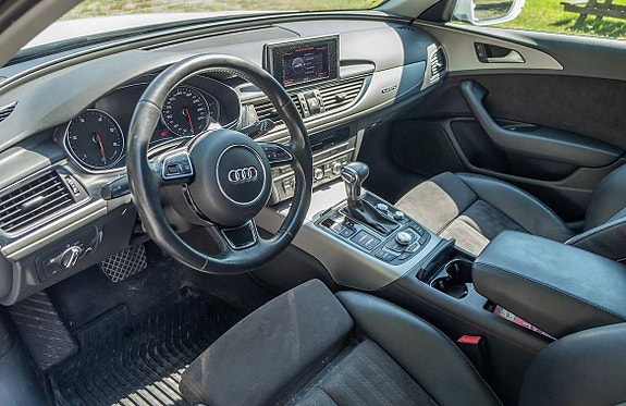 Audi A6 4 of 4