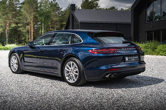 Porsche Panamera 4S 8 of 30