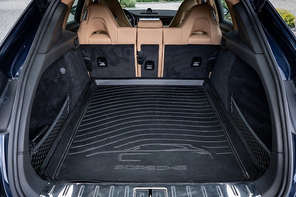 Porsche Panamera 4S 29 of 30