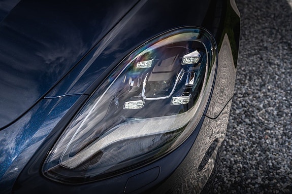 Porsche Panamera 4S 24 of 30