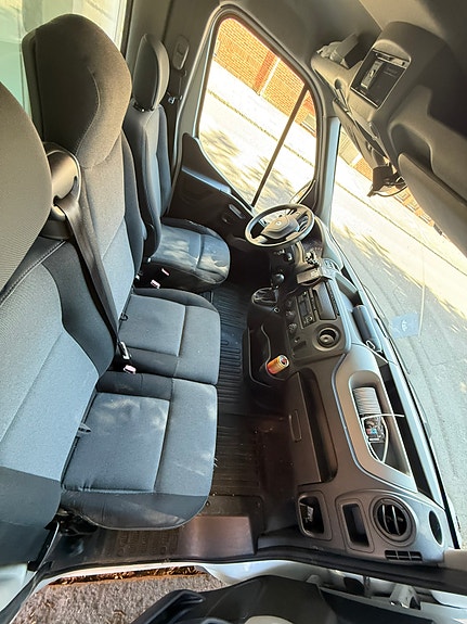 Renault Master 2 of 5
