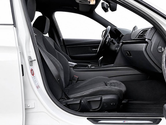 BMW 320d 10 of 12