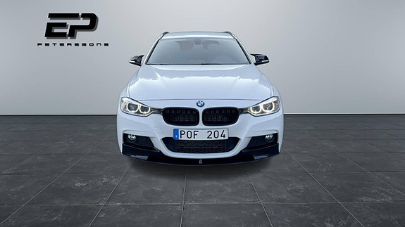 BMW 320d 2 of 12