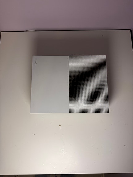 Xbox One S 500 GB – Original handkontroll + kablar image 7