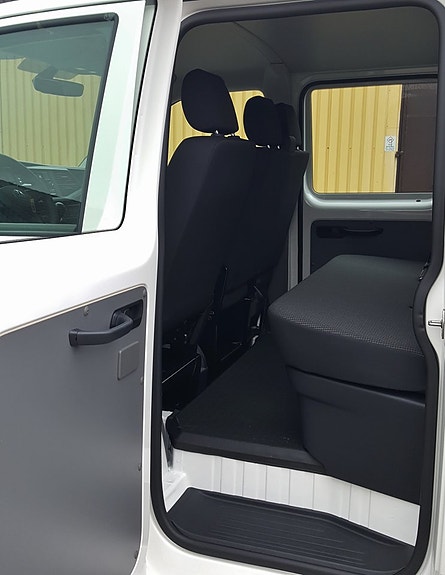 Volkswagen Transporter 10 of 24