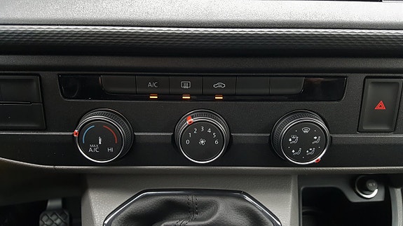 Volkswagen Transporter 14 of 24