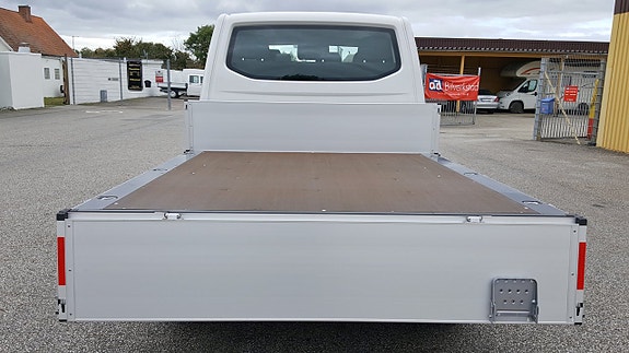 Volkswagen Transporter 21 of 24