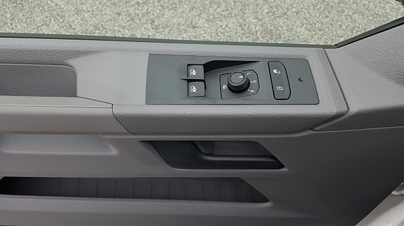 Volkswagen Transporter 18 of 24