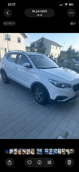 MG ZS EV 4 of 5