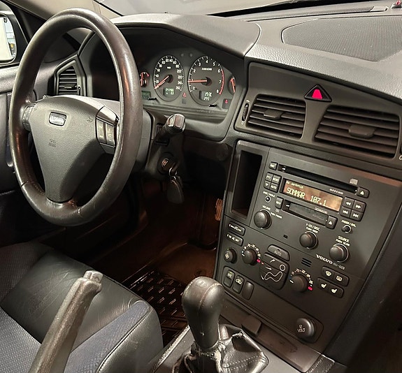 Volvo S60 11 of 18