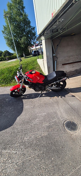 Ducati Monster 2 of 9