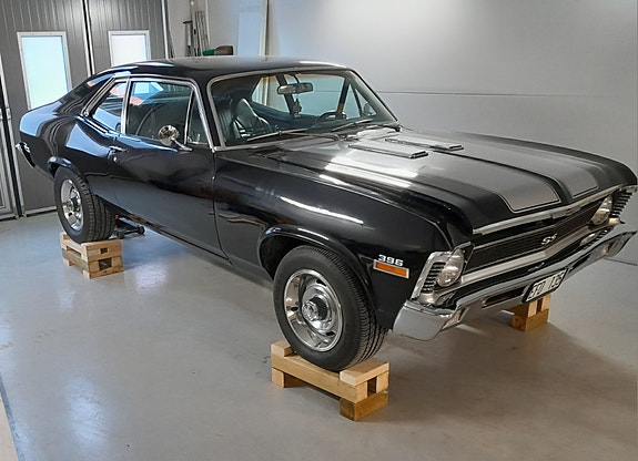 Chevrolet Nova 3 of 5