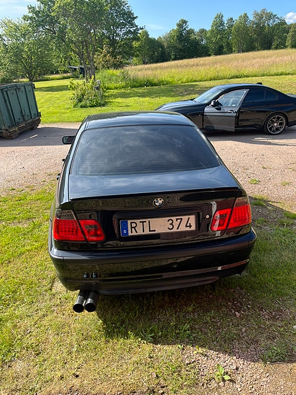 BMW 320i 5 of 5