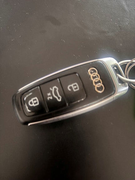 Audi e-tron 11 of 13