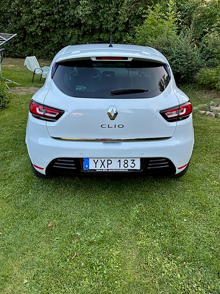 Renault Clio 2 of 5