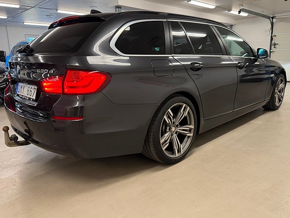 BMW 520d 10 of 25