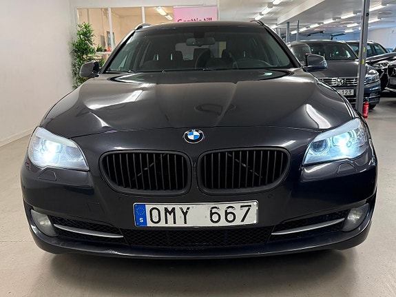 BMW 520d 2 of 25