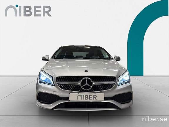 Mercedes-Benz CLA180 2 of 5