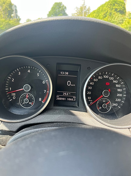 Volkswagen Golf VI 3 of 5