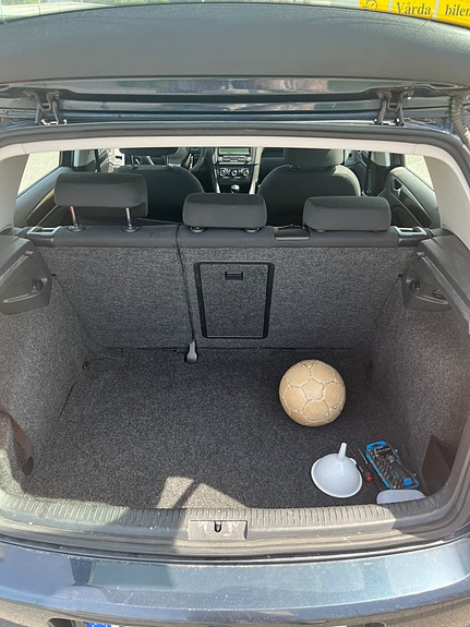 Volkswagen Golf VI 5 of 5