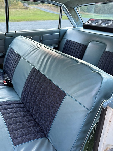 Buick Electra 225 4 of 5