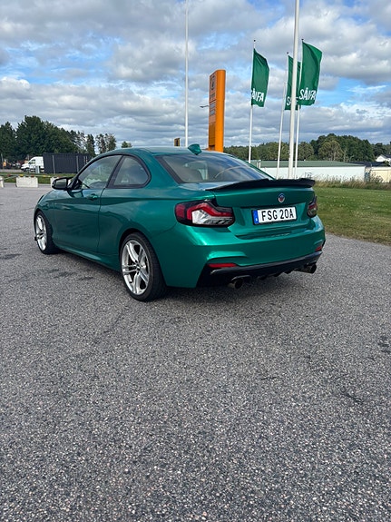 BMW M235i 4 of 5
