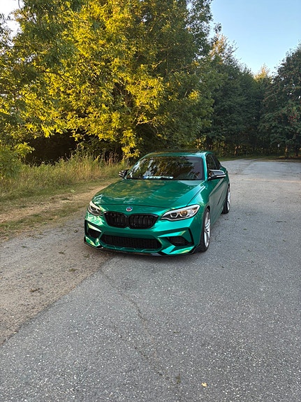 BMW M235i 3 of 9