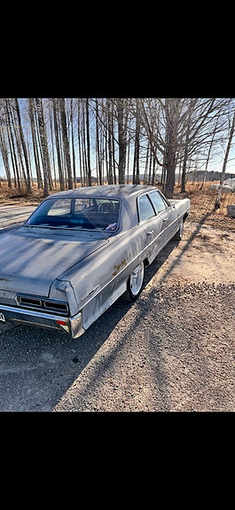 Pontiac Catalina 3 of 4