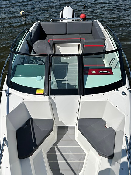 Sting 610 BR 150 hk Evinrude E-Tec G2 10 of 10
