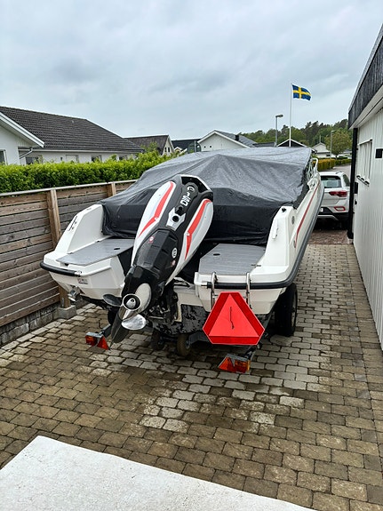 Sting 610 BR 150 hk Evinrude E-Tec G2 8 of 10