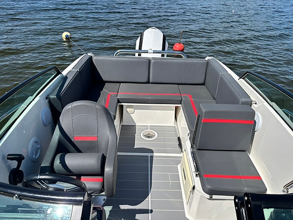 Sting 610 BR 150 hk Evinrude E-Tec G2 3 of 10