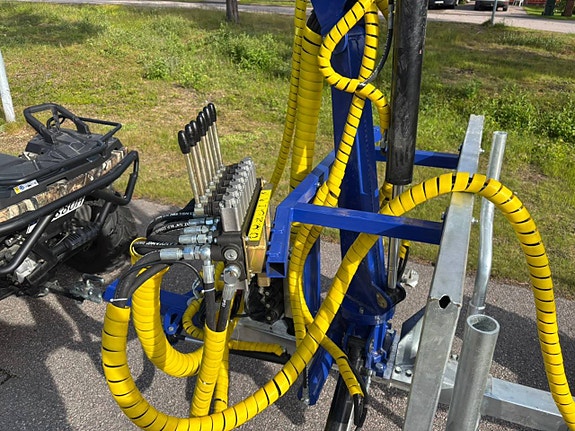 Bonnet Logtrailer 450 hydraulisk skogsvagn med ramstyrning 4 of 8