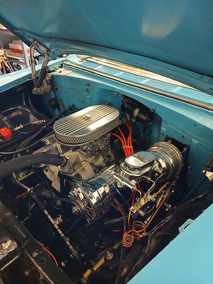 Chevrolet Bel Air 4 of 5