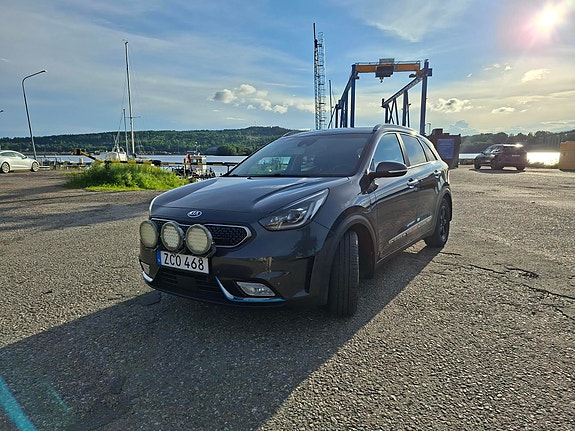 Kia Niro 2 of 5