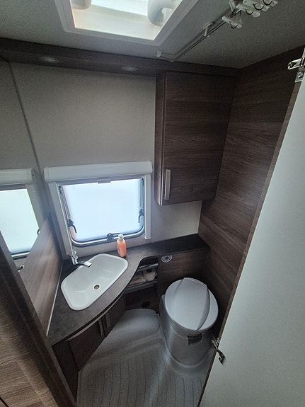 Knaus Sport 420 QD Silver selection 6 of 8