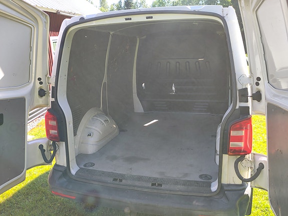 Volkswagen Transporter 5 of 5