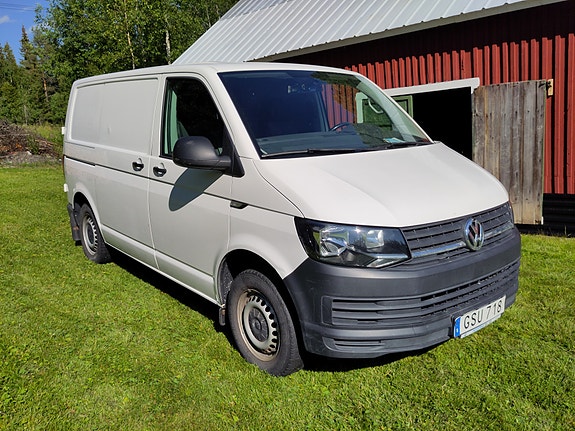 Volkswagen Transporter 2 of 5