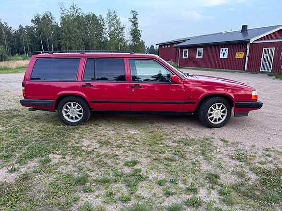 Volvo 940 3 of 5