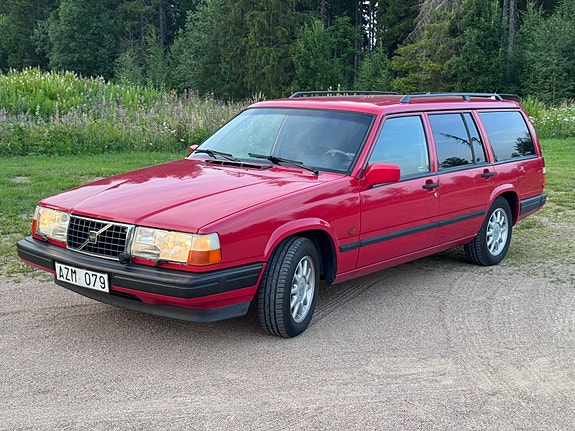 Volvo 940 2 of 5