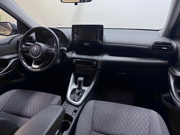 Toyota Yaris 14 of 25