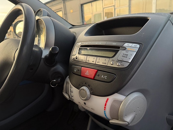 Peugeot 107 20 of 24