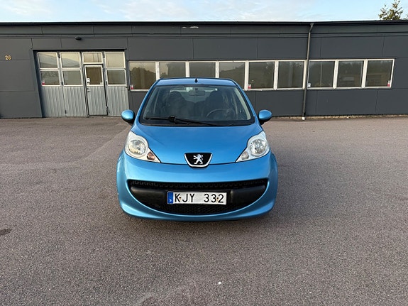 Peugeot 107 2 of 5